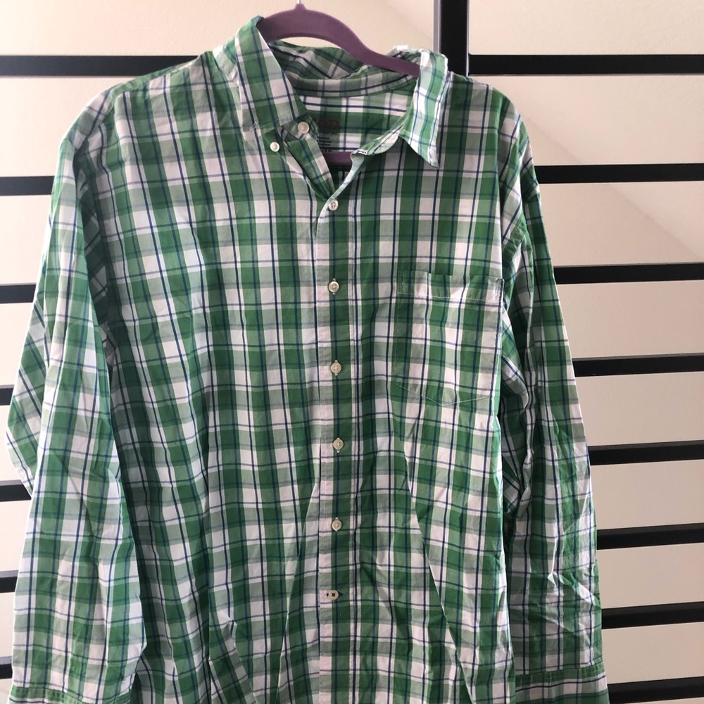 IZOD Men’s Button Up